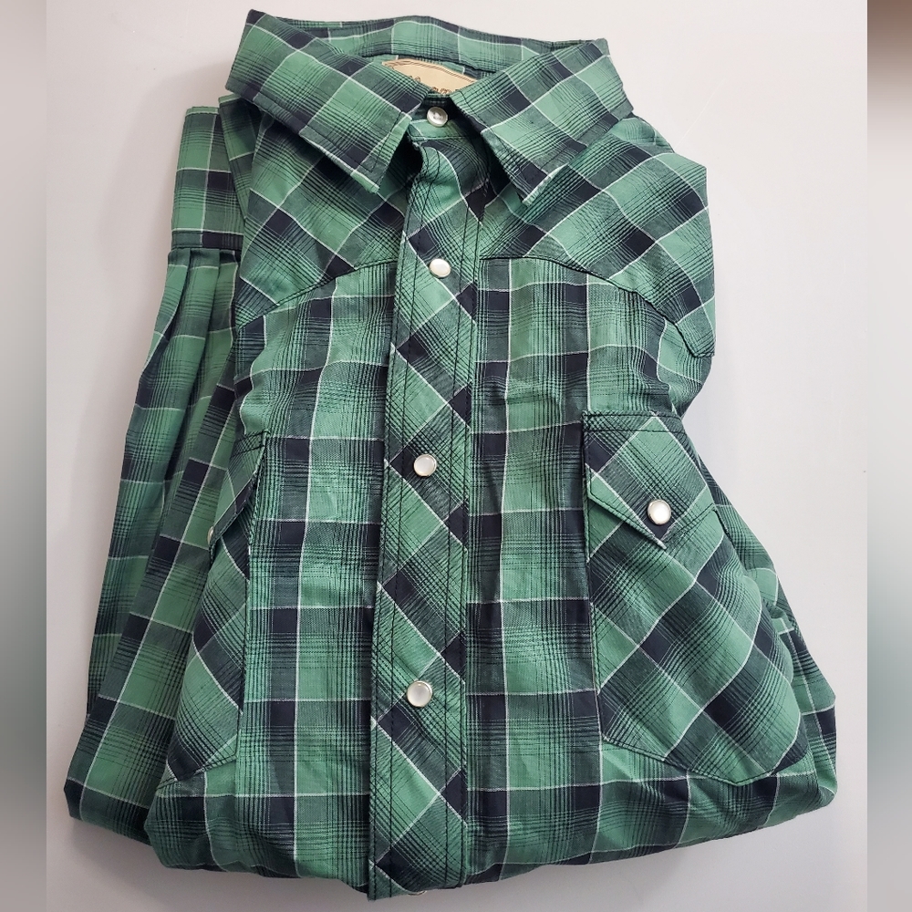Wrangler Long Sleeve Pearl Snap Button Up Green Plaid XXL Double Pockets Collar